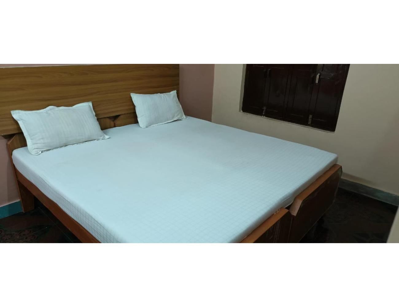 Sankatha Guest House, Homestay