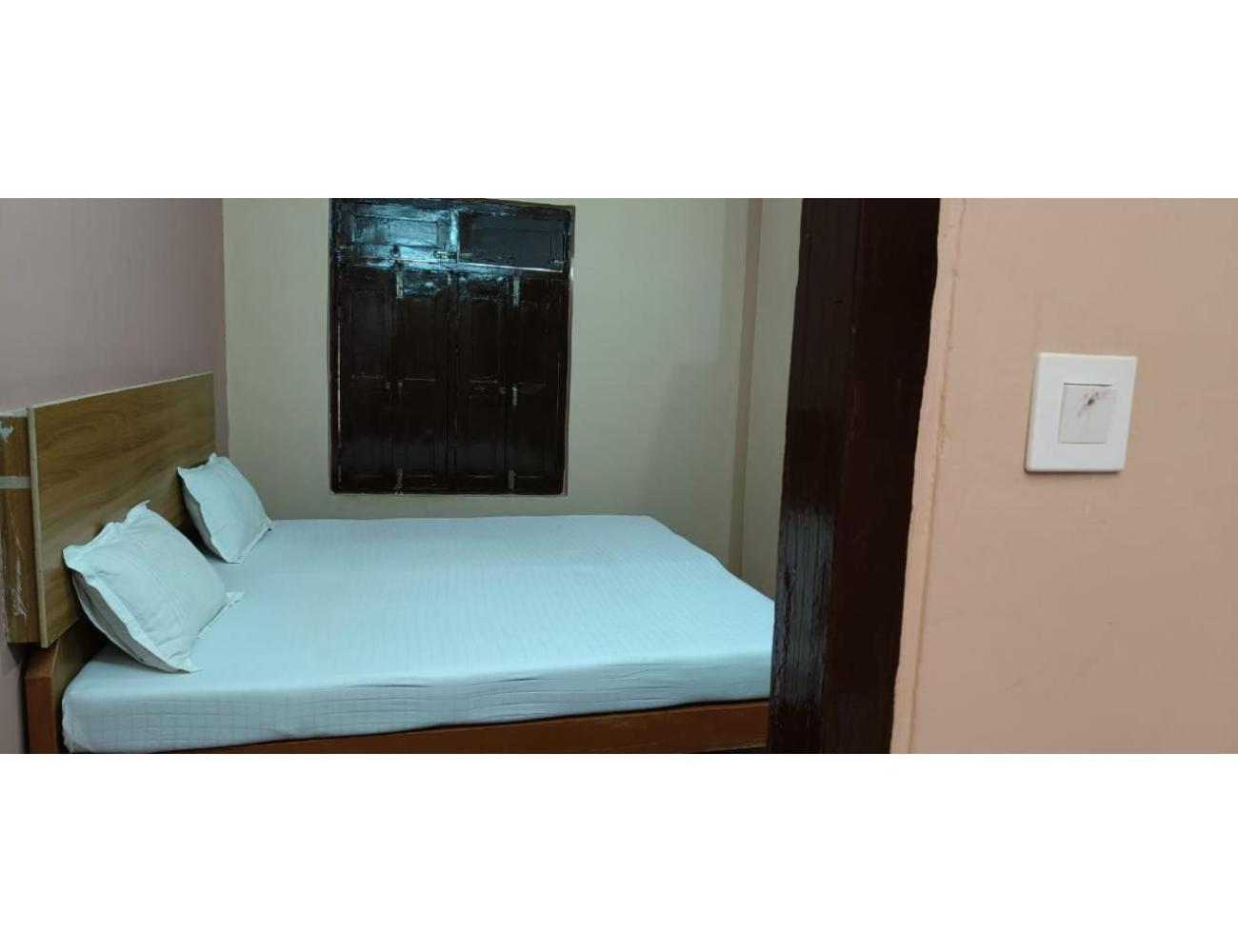 Sankatha Guest House, Homestay *